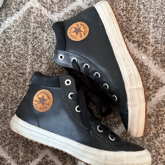 Converse Shoes - Converse leather high top women’s size 8
